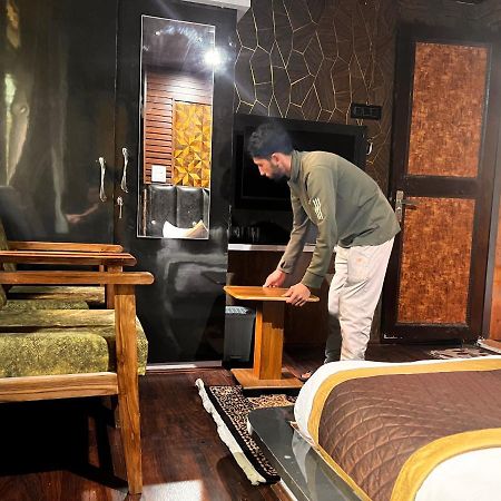 Lands End Resort Anantnag ภายนอก รูปภาพ