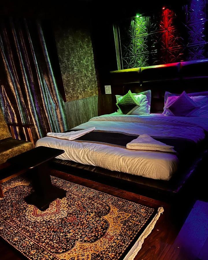 Lands End Resort Anantnag ภายนอก รูปภาพ