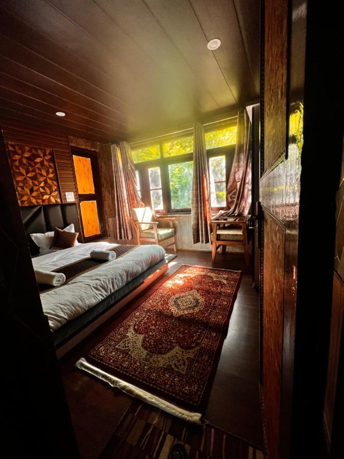 Lands End Resort Anantnag ภายนอก รูปภาพ