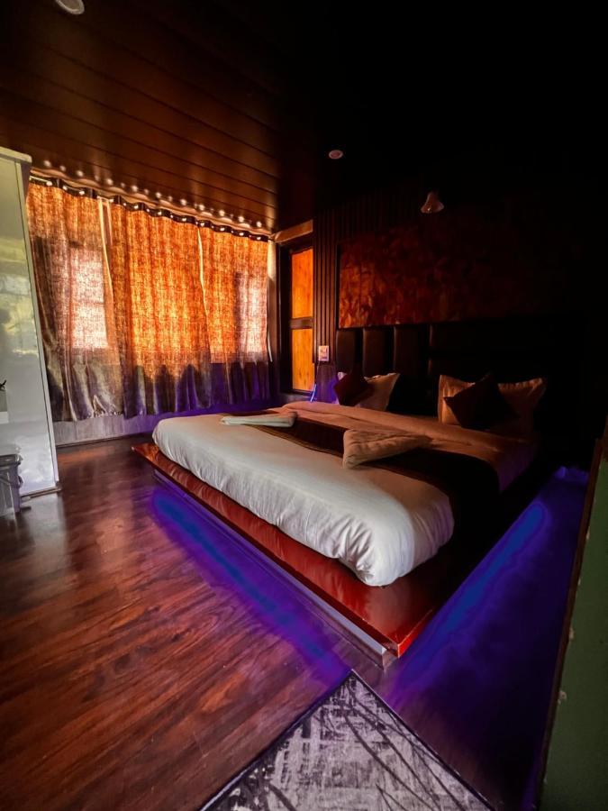 Lands End Resort Anantnag ภายนอก รูปภาพ