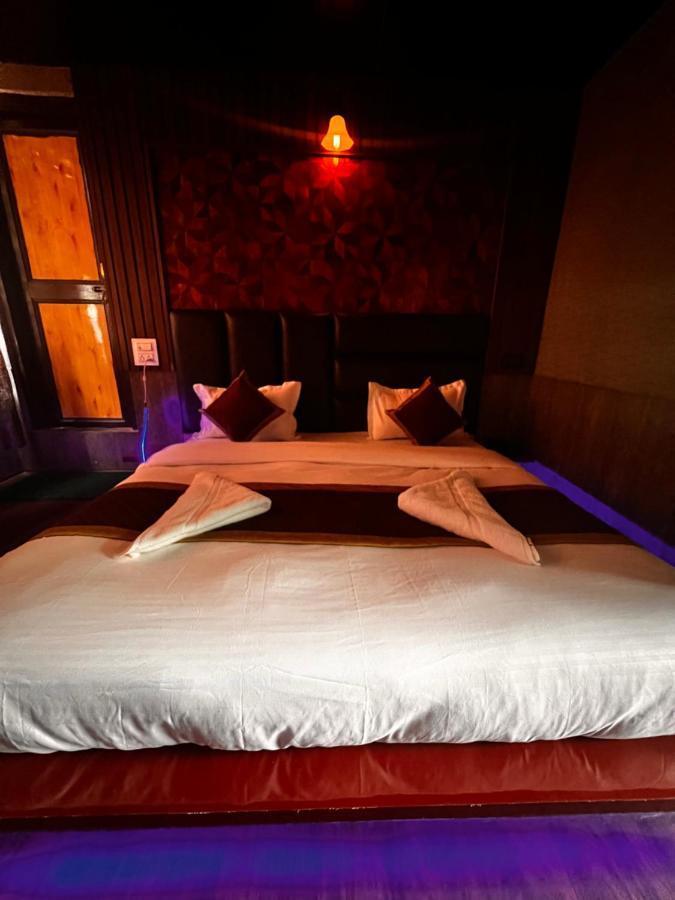 Lands End Resort Anantnag ภายนอก รูปภาพ