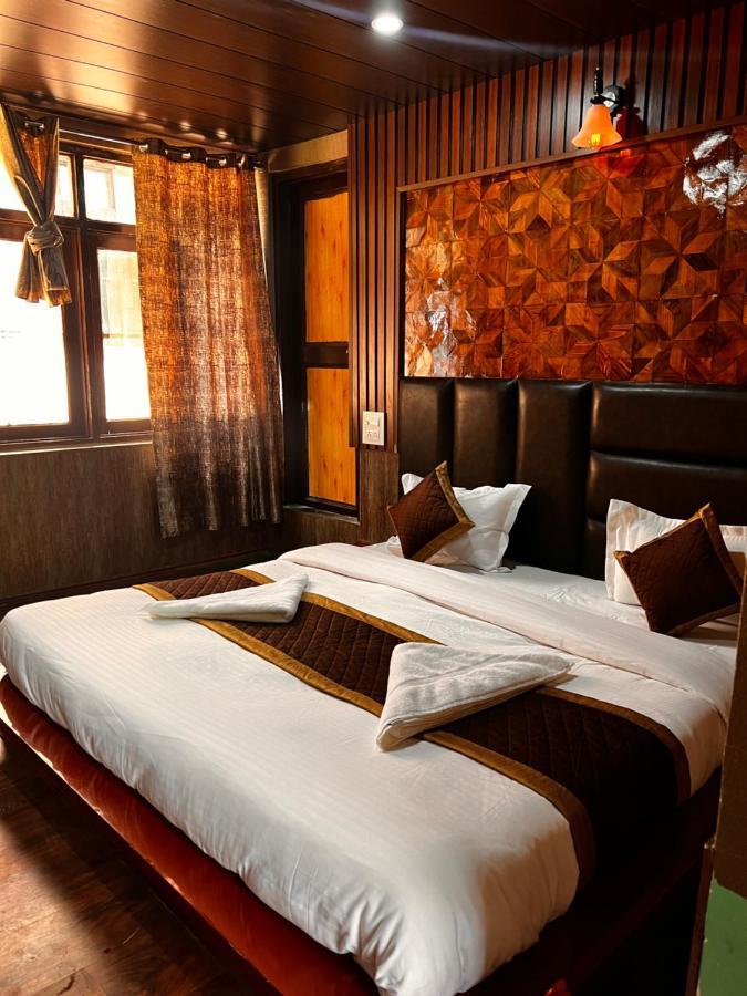 Lands End Resort Anantnag ภายนอก รูปภาพ